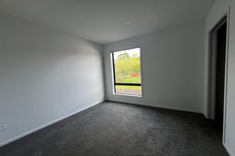 Photo of property in 5/21 Divich Avenue, Te Atatu South, Auckland, 0610