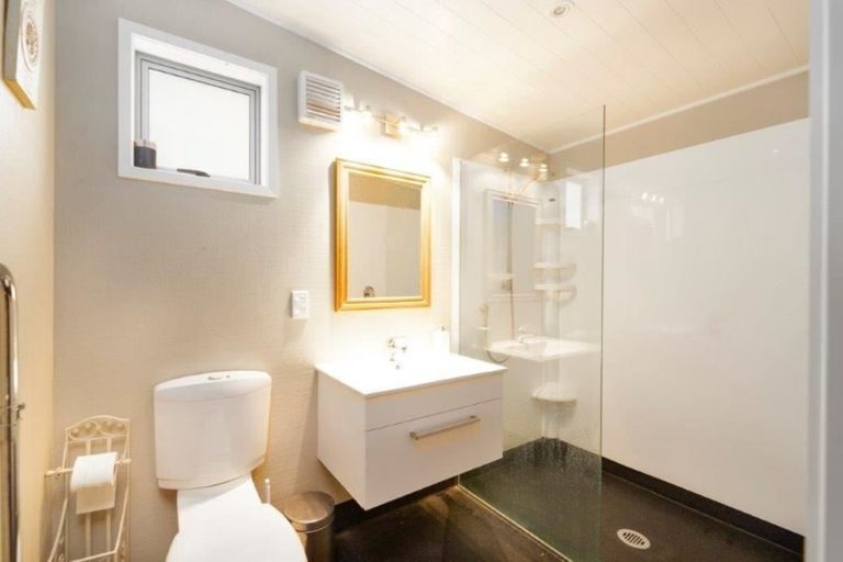 Photo of property in 56 New York Street, Martinborough, 5711