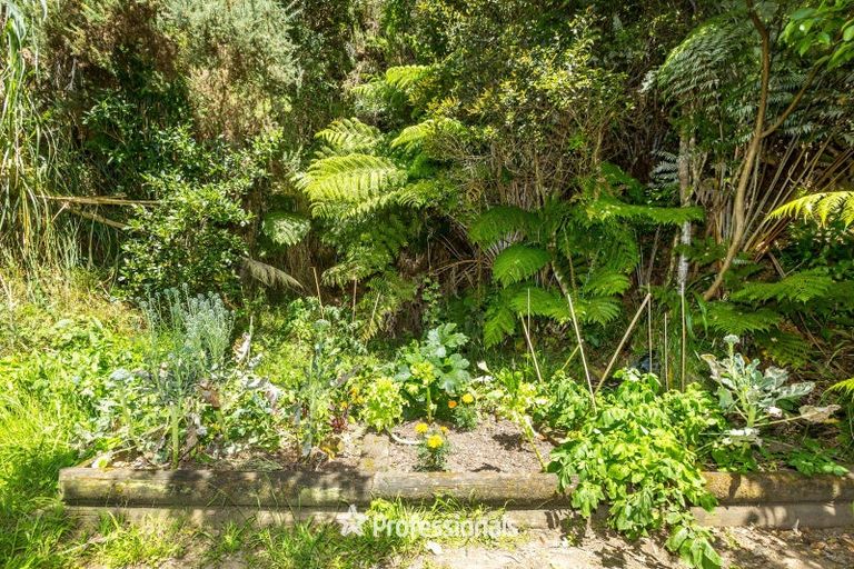 Photo of property in 8 King Charles Drive, Kingsley Heights, Upper Hutt, 5018