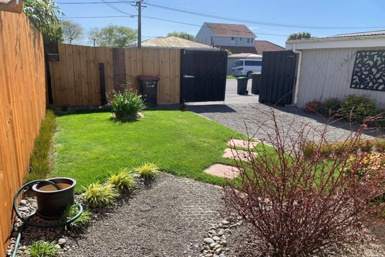 Photo of property in 12 Buccleugh Street, Phillipstown, Christchurch, 8011