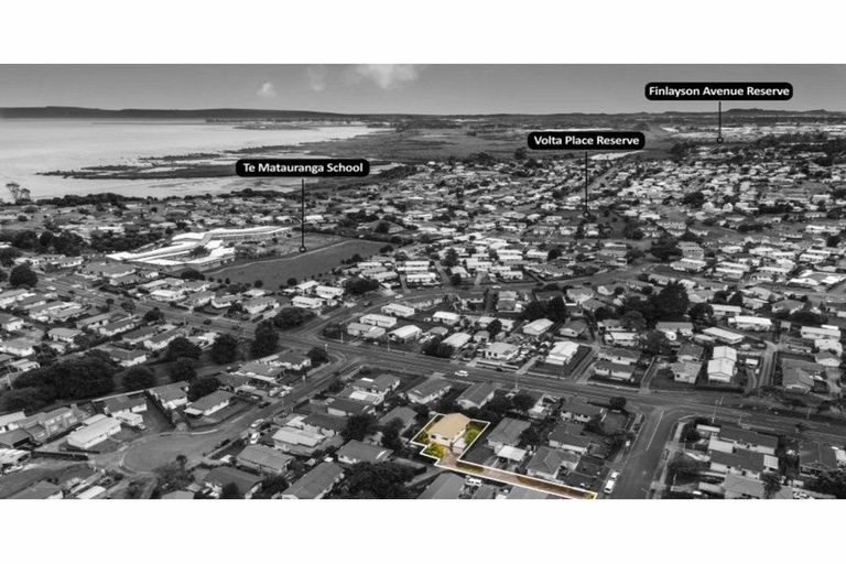 Photo of property in 1/46 Taitimu Drive, Weymouth, Auckland, 2103