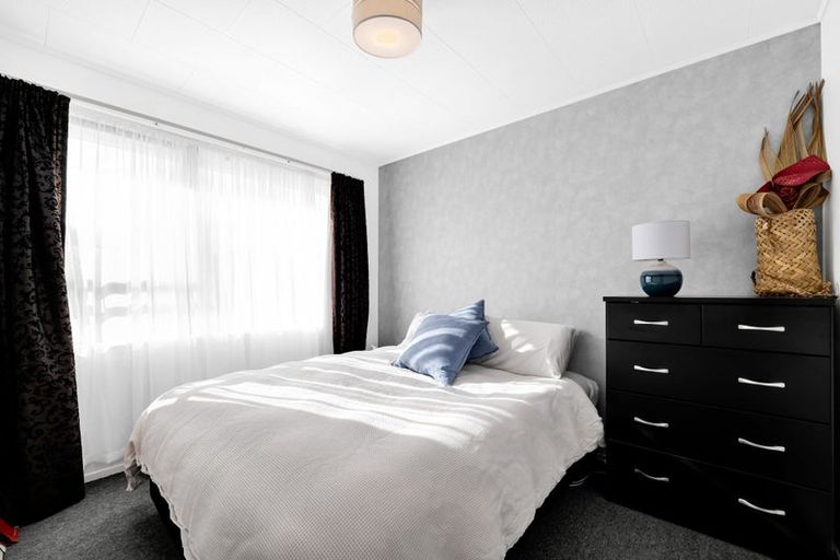 Photo of property in 5 Ngahere Street, Inglewood, 4330