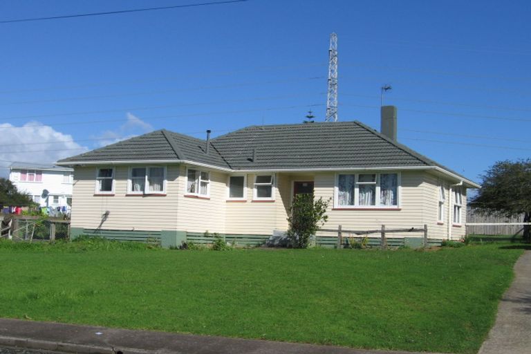 Photo of property in 37 Crown Crescent, Otara, Auckland, 2023