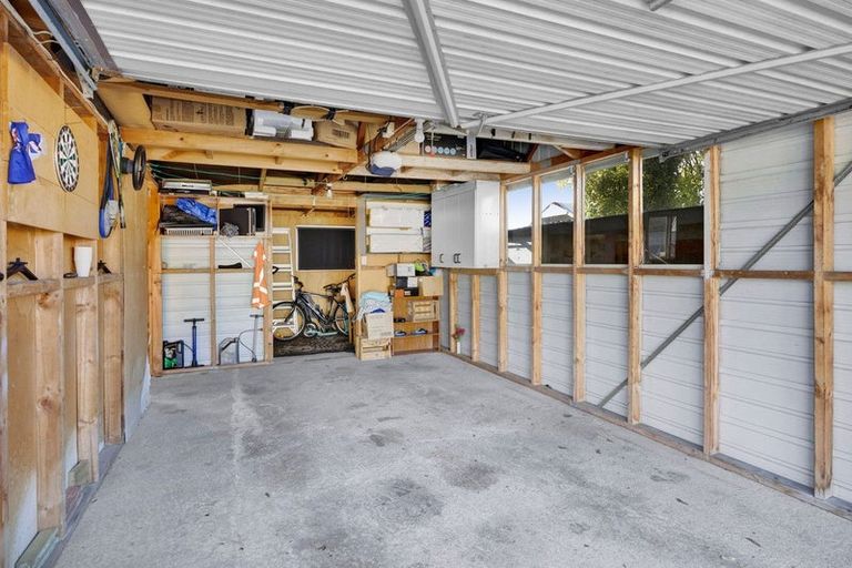 Photo of property in 212 Waihi Road, Hawera, 4610