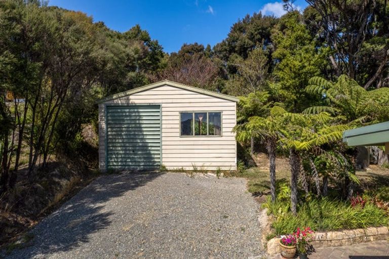 Photo of property in 18 Lichen Grove, Russell, 0272