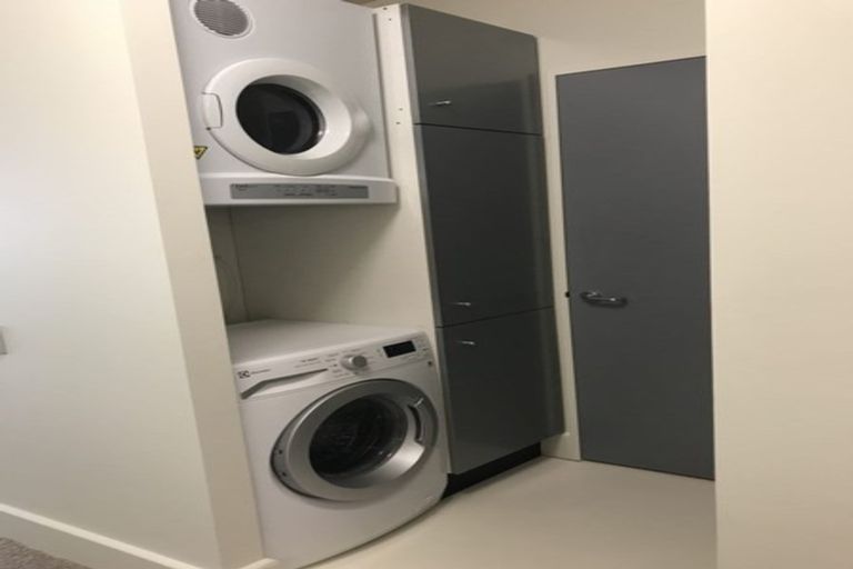 Photo of property in St Pauls Apartments, 111/43 Mulgrave Street, Thorndon, Wellington, 6011