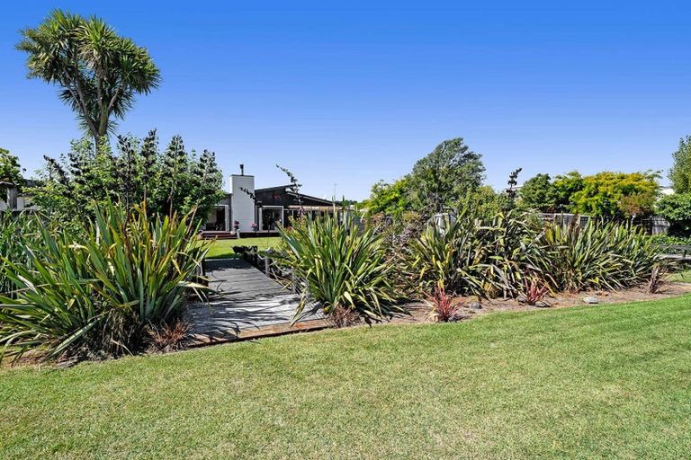 Photo of property in 79 Dunns Avenue, The Pines Beach, 7630