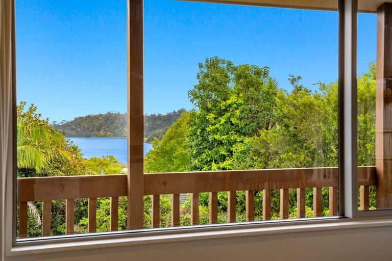 Photo of property in 54a Pemberton Avenue, Bayview, Auckland, 0629