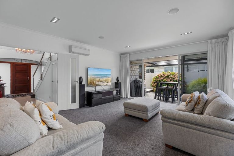 Photo of property in 49 Oceania Sands Way, Papamoa Beach, Papamoa, 3118