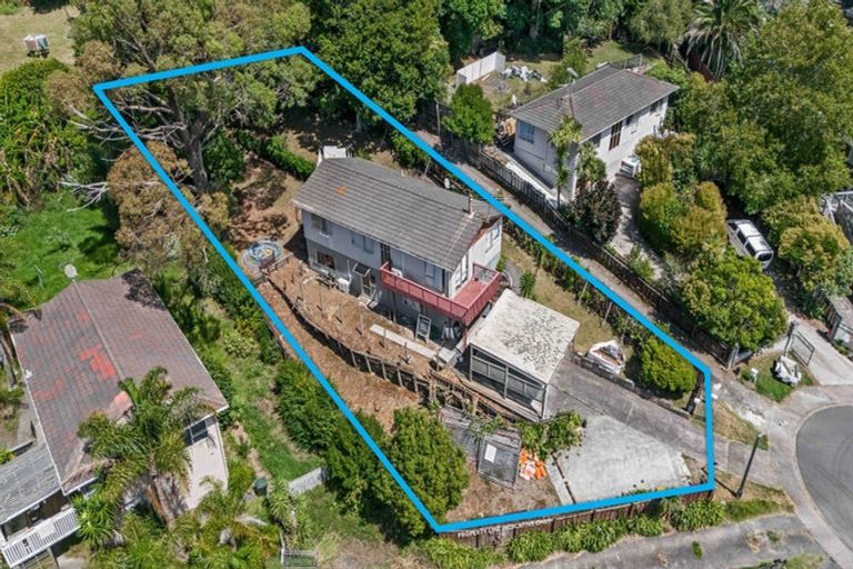 Photo of property in 14 Kilcar Place, Massey, Auckland, 0614