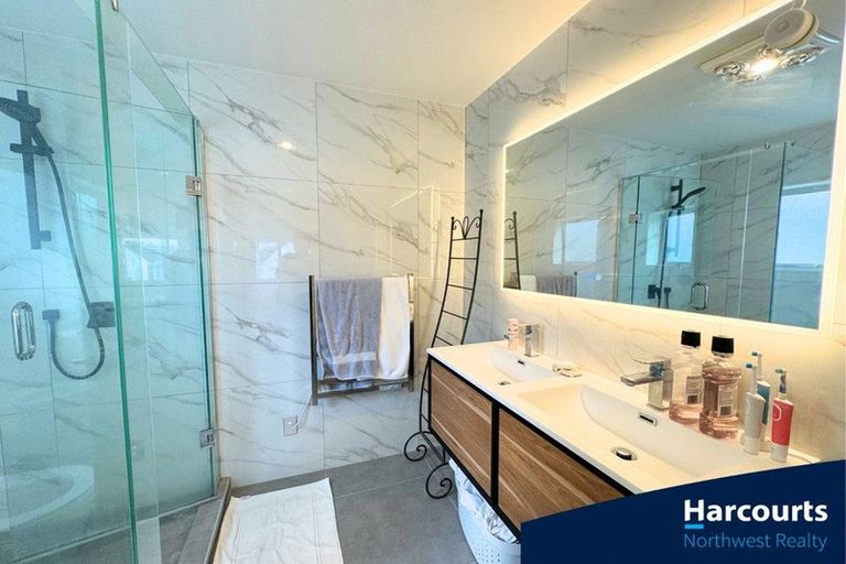 Photo of property in 13 Houhora Street, Westgate, Auckland, 0814