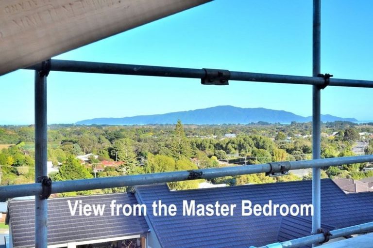 Photo of property in 103 Kakariki Grove, Waikanae, 5036