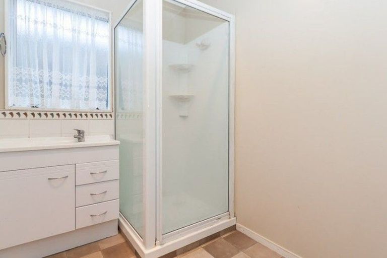 Photo of property in 15 Leander Place, Milson, Palmerston North, 4414