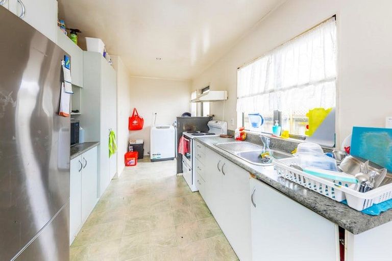 Photo of property in 2/32 Limond Street, Randwick Park, Auckland, 2105