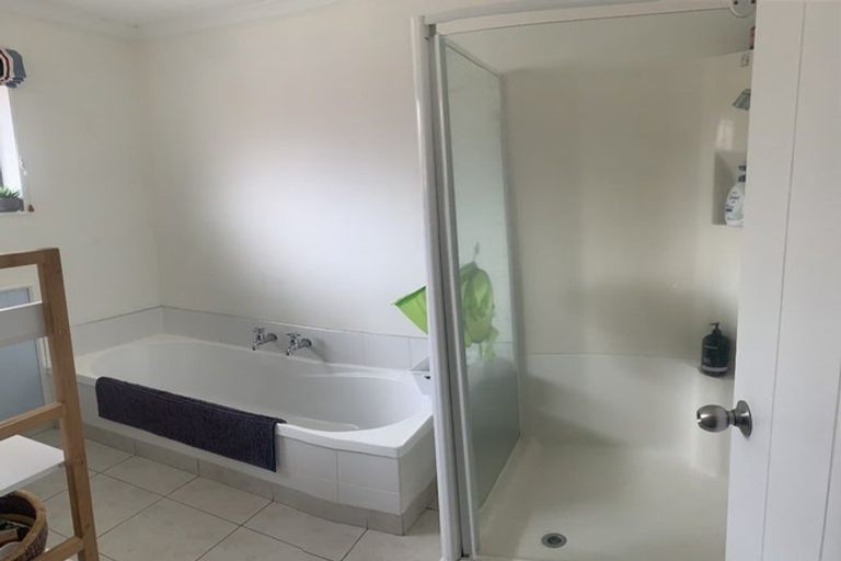 Photo of property in 12 Lionel Place, Mapua, 7005