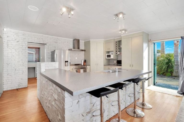 Photo of property in 2 Haukore Street, Hairini, Tauranga, 3112