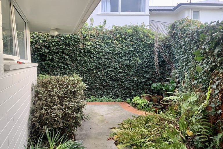 Photo of property in 2/62 Office Road, Merivale, Christchurch, 8014