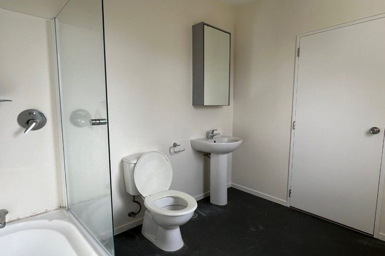 Photo of property in 69 Albionvale Road, Glen Eden, Auckland, 0602