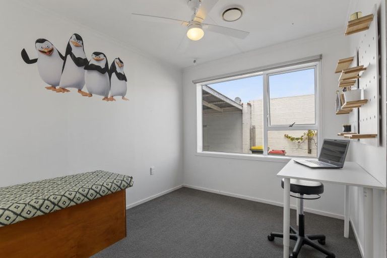 Photo of property in 6 Kahikatea Street, Inglewood, 4330