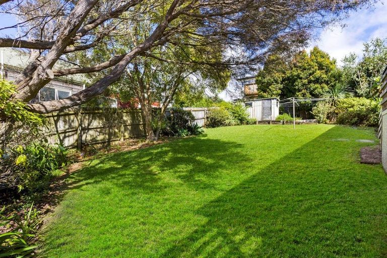 Photo of property in 211a Sunnynook Road, Wairau Valley, Auckland, 0627