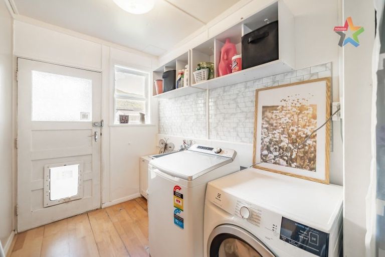 Photo of property in 17 Collett Street, Naenae, Lower Hutt, 5011