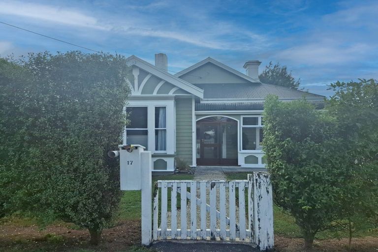 Photo of property in 17 Halton Street, East Gore, Gore, 9710