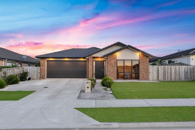 Photo of property in 41 Harriet Johnston Drive, Pokeno, 2402