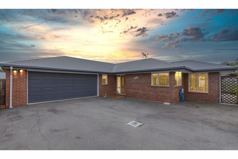 Photo of property in 65a Bush Street, Rangiora, 7400