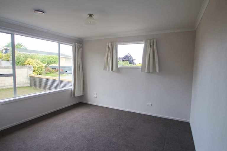 Photo of property in 42 Gordon Street, Weston, Oamaru, 9401