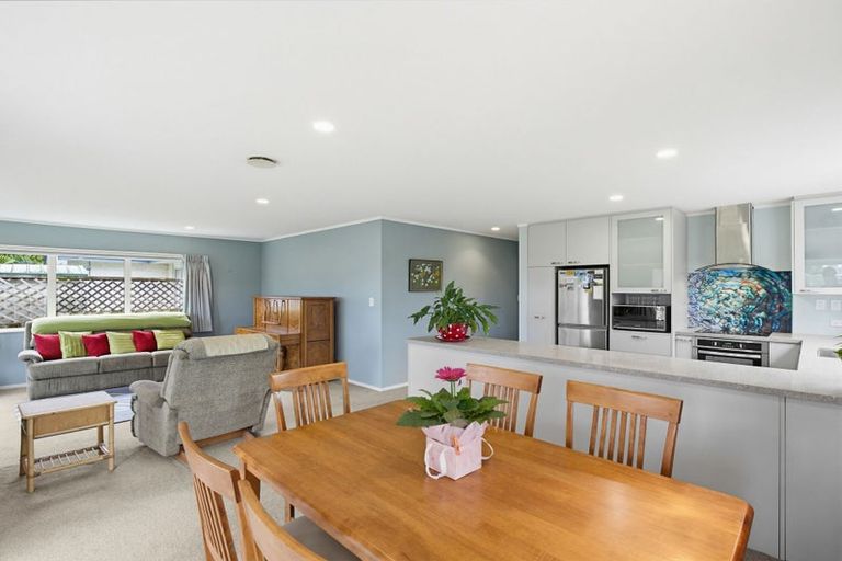 Photo of property in 19b Mcgowan Place, Orewa, 0931