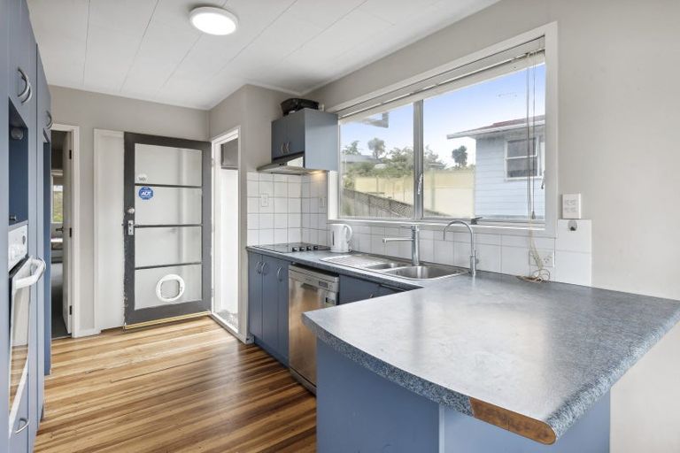 Photo of property in 34 Flaxdale Street, Birkdale, Auckland, 0626