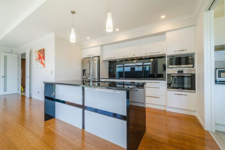 Photo of property in 32 Echelon Drive, Wigram, Christchurch, 8042