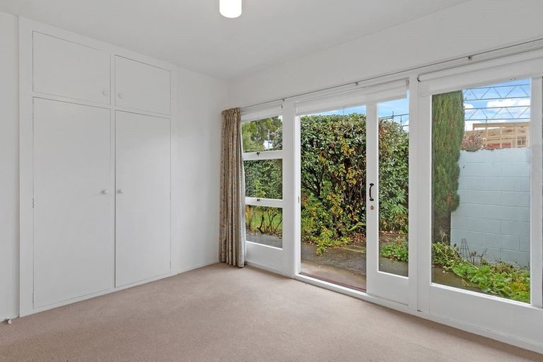 Photo of property in 2/55 Garreg Road, Bryndwr, Christchurch, 8052