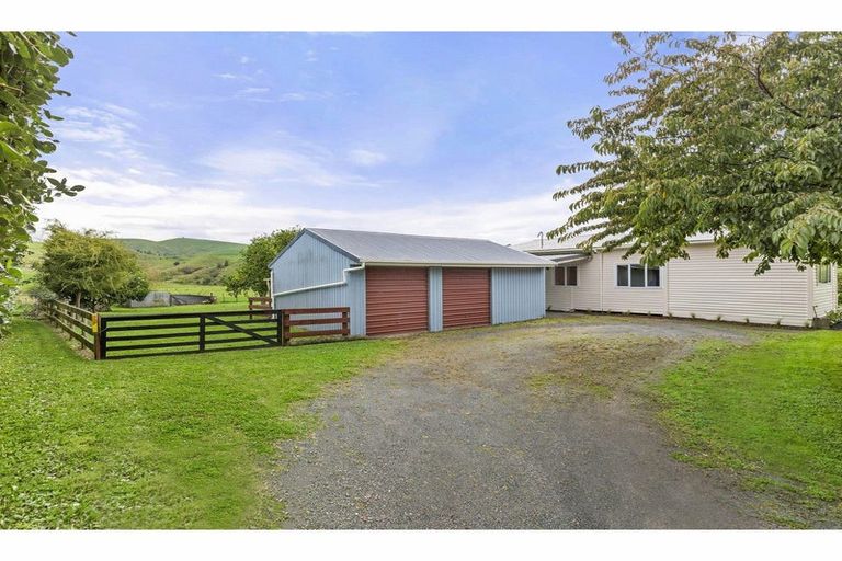 Photo of property in 853 Tahuroa Road, Morrinsville, 3371