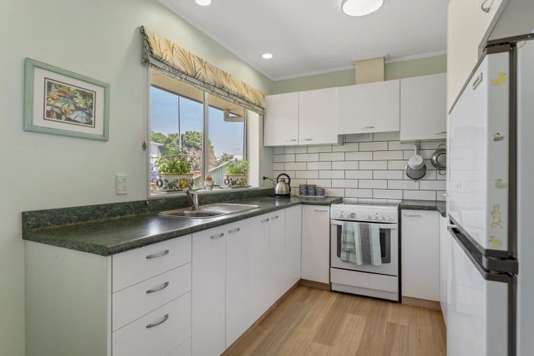 Photo of property in 41 Campbell Avenue, Paraparaumu, 5032