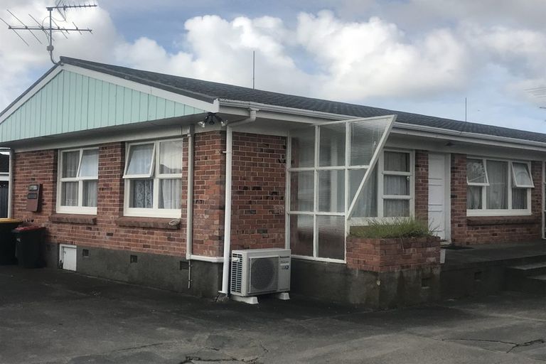 Photo of property in 1/17 Hoteo Avenue, Papatoetoe, Auckland, 2025