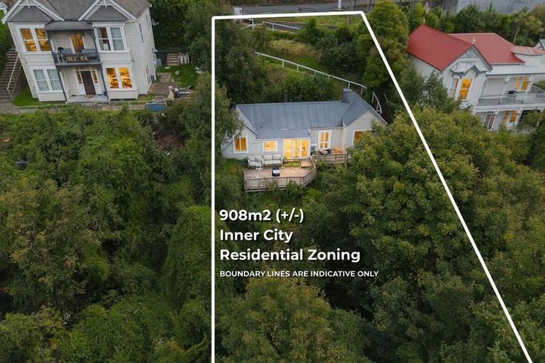 Photo of property in 143 Queen Street, North Dunedin, Dunedin, 9016