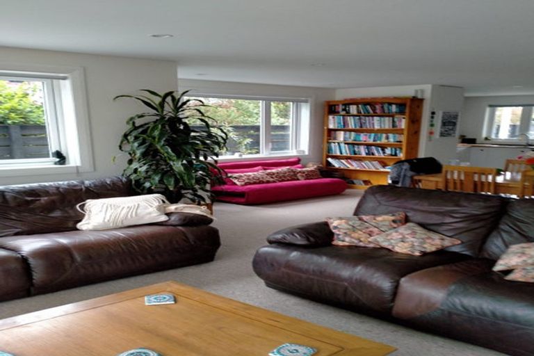 Photo of property in 12 Broadway Avenue, Waikuku Beach, 7473