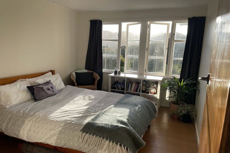 Photo of property in 20 Victory Avenue, Karori, Wellington, 6012