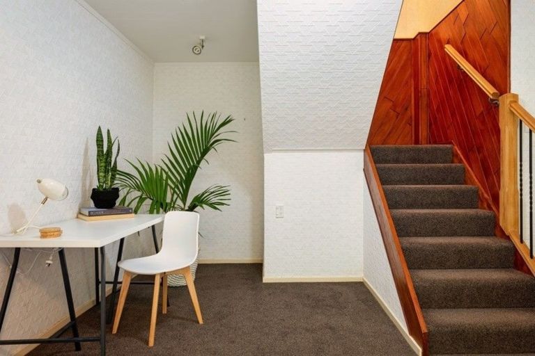 Photo of property in 56 Tanekaha Road, Titirangi, Auckland, 0604