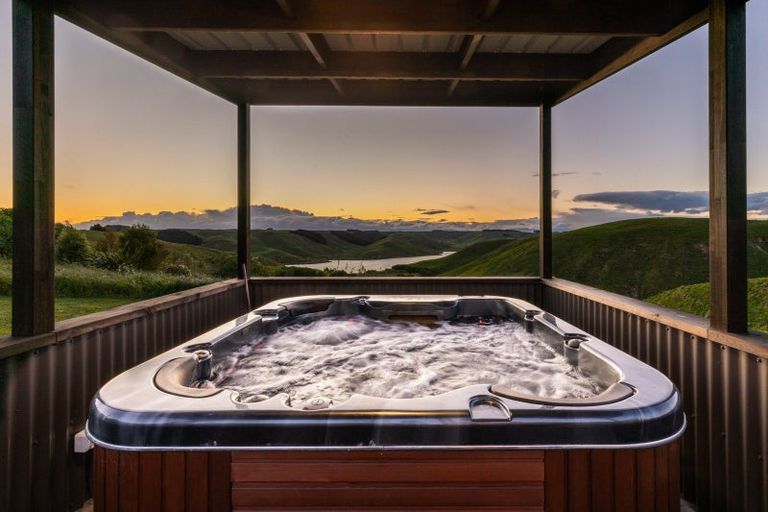 Photo of property in 49 Matuku Road, Crownthorpe, Hastings, 4179