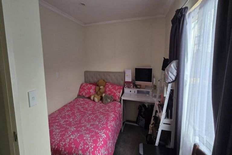 Photo of property in 9 Aronia Way, Goodwood Heights, Auckland, 2105