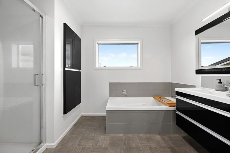 Photo of property in 12 Resthill Crescent, Glenview, Hamilton, 3206