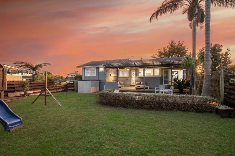 Photo of property in 4 Bexley Place, Pahurehure, Papakura, 2113