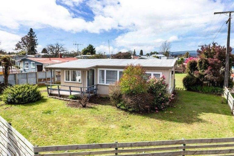 Photo of property in 52 Rangatira Drive, Mangakino, 3421