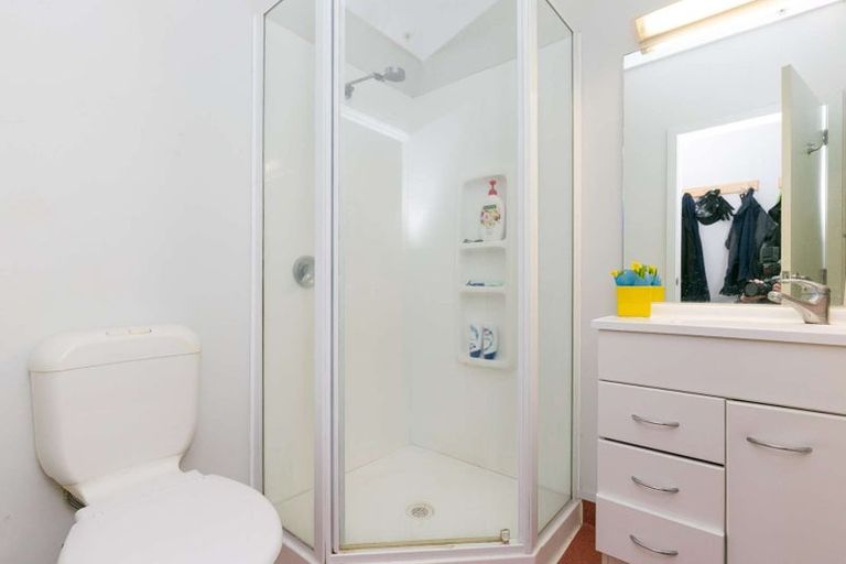 Photo of property in Orange Apartments/victoria Centr, 811/169 The Terrace, Wellington Central, Wellington, 6011