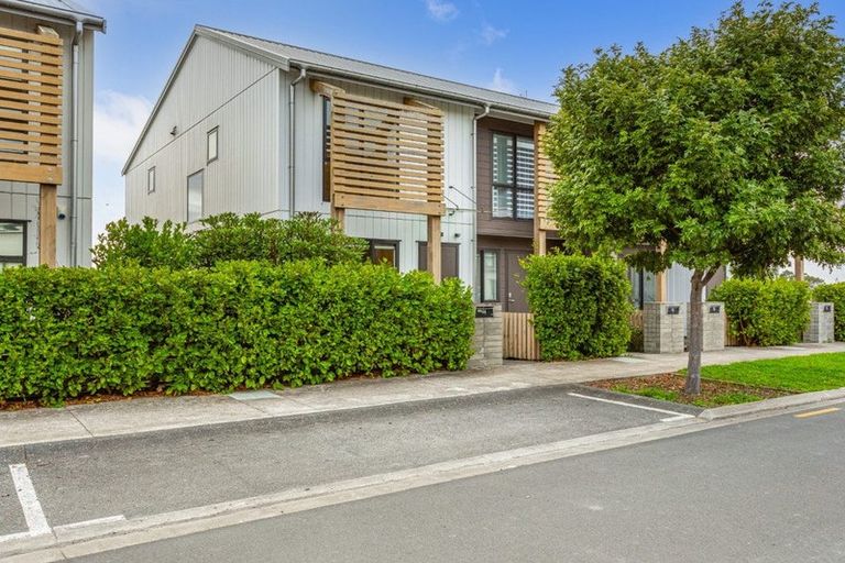 Photo of property in 44 Pukewhero Rise, Westgate, Auckland, 0614