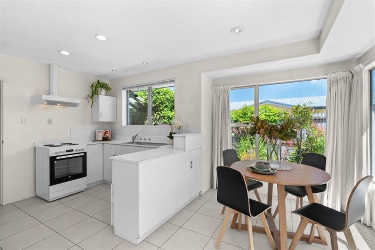 Photo of property in 2/59 Gardiners Road, Bishopdale, Christchurch, 8051