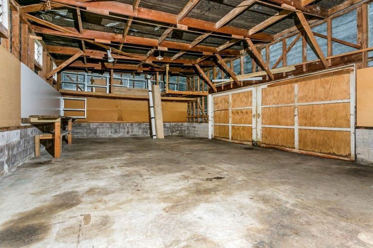 Photo of property in 76 Awa Road, Kumeu, 0891