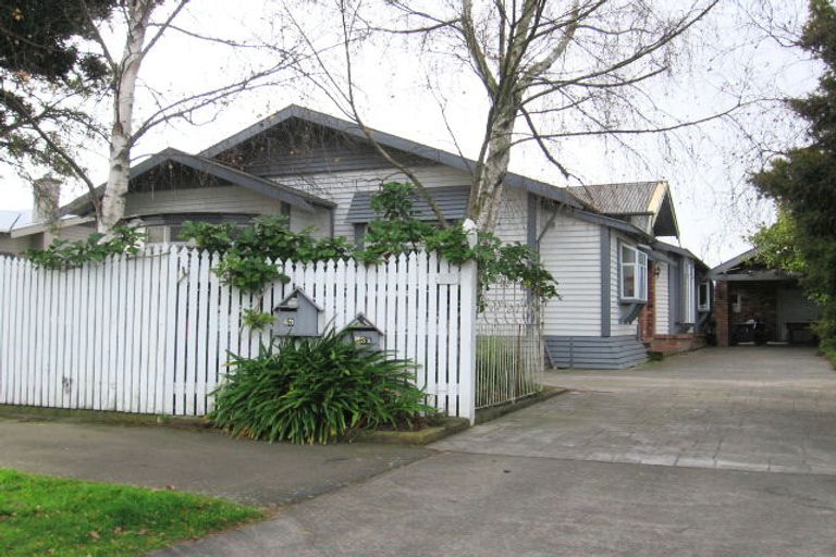 Photo of property in 43 Russell Street, Palmerston North, 4414